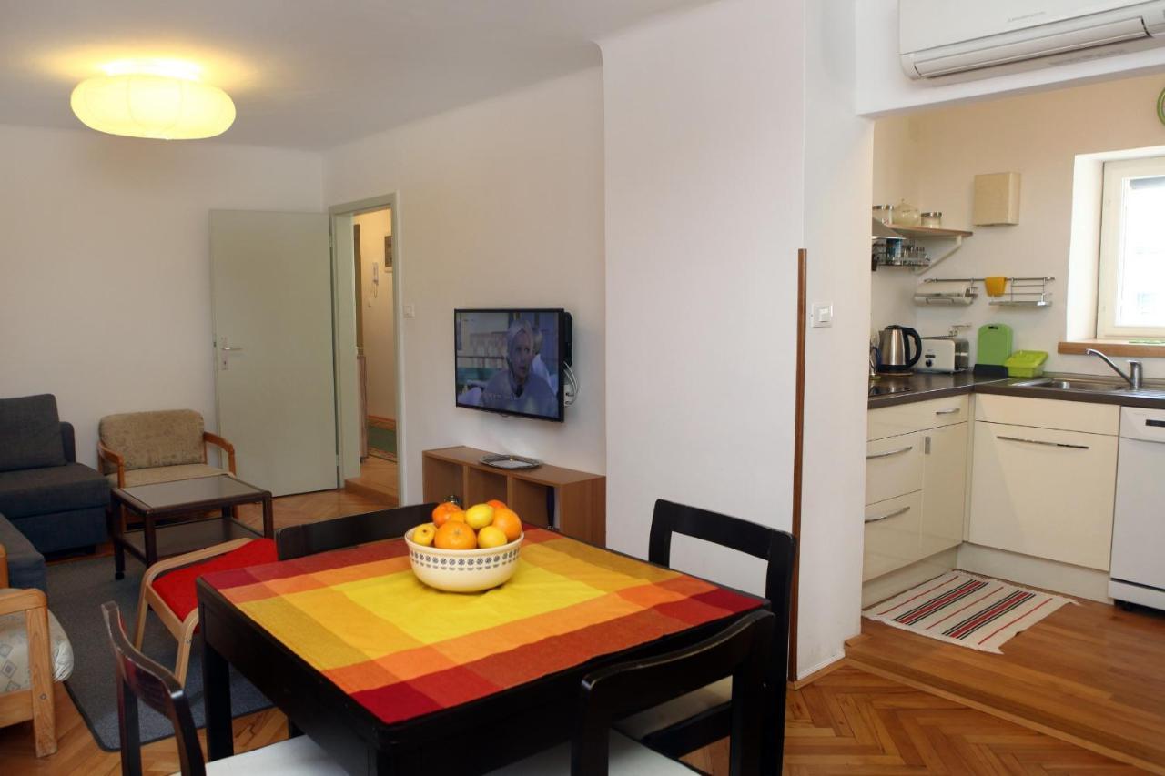 Spacious Piran Central Apartment For 5 Pax Bg מראה חיצוני תמונה