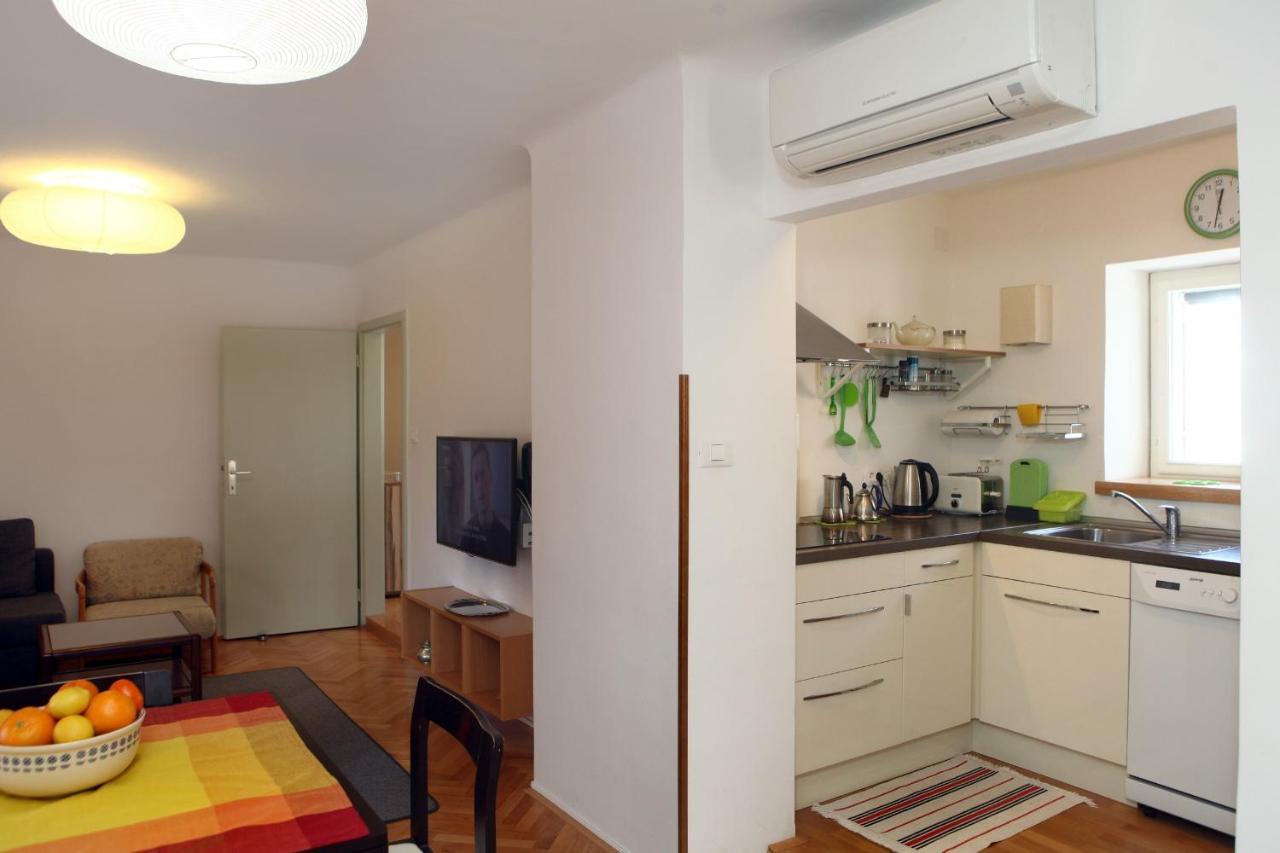 Spacious Piran Central Apartment For 5 Pax Bg מראה חיצוני תמונה